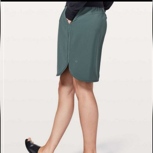 Lululemon On The Fly Skirt 21" GravityGreen Unlined Drawstring Pockets size 4! - Picture 3 of 13